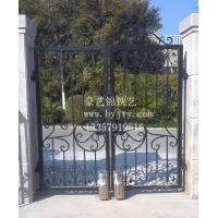 鐵藝在家裝中的優點